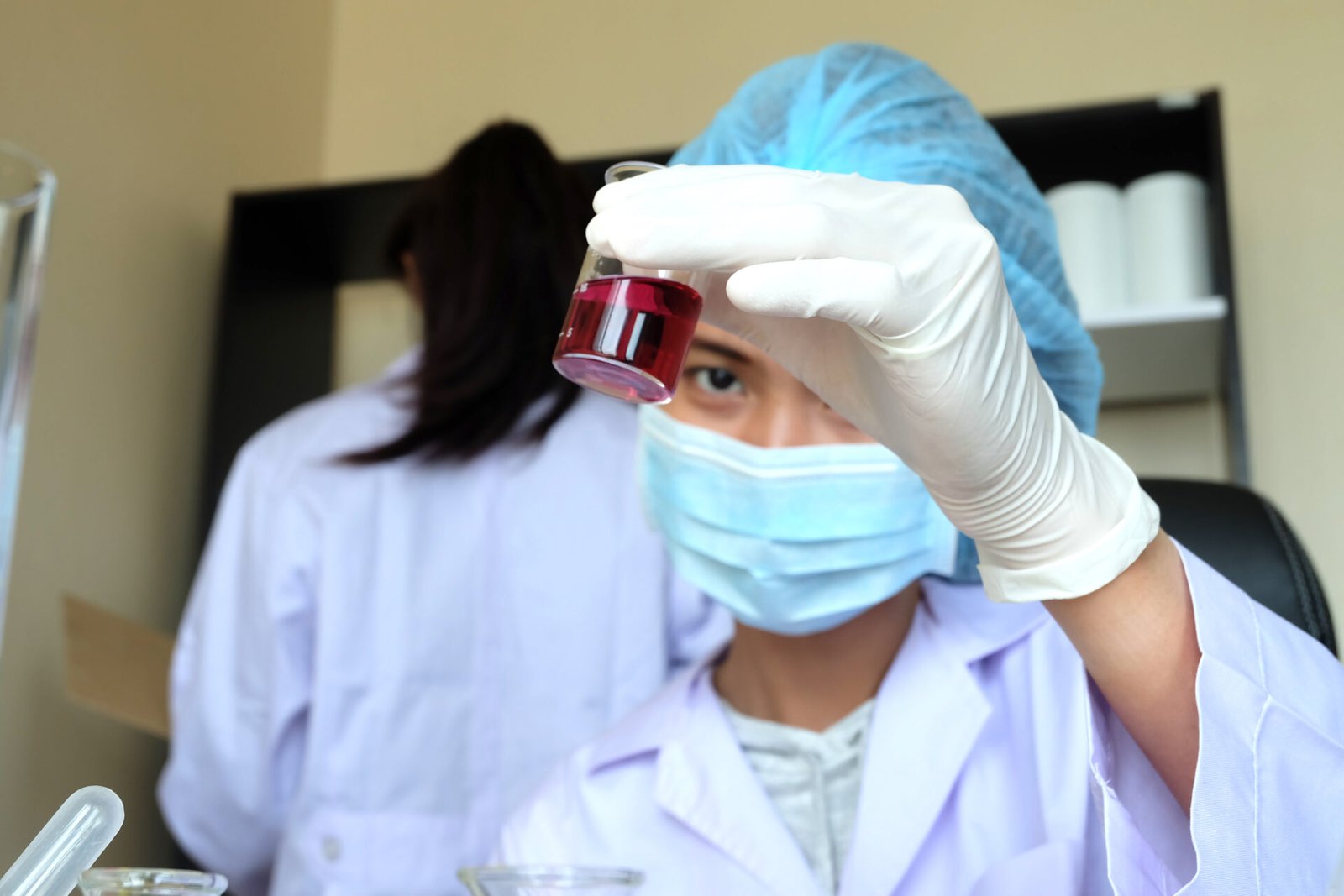 Comparison of Serum Hepcidin, Ferritin, and Malondialdehyde (MDA) Levels in Cancer Patients Undergoing Surgery